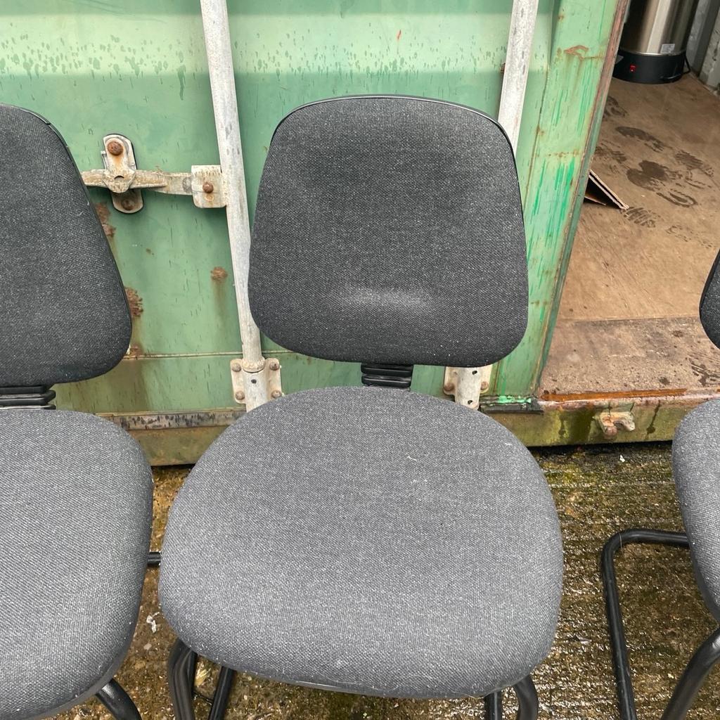 Very comfy office chairs
