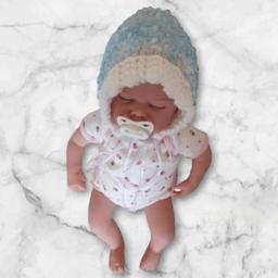 👶👶👶Lace bonnet👶👶👶

 💙Beautiful babies lace bonnet made in blue and white age 0-3months 💙
