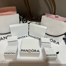 X2 pandora gift bags
X4 ring/ earring boxes
X1 Bracelet box
X2 earring/ necklace flat boxes

Collection only