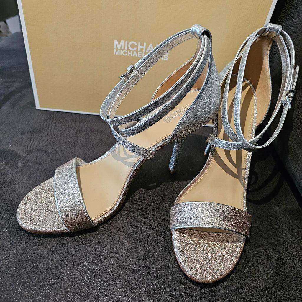 Michael Kors Astrid glitter sandals heels
brand new size 7
RRP £220