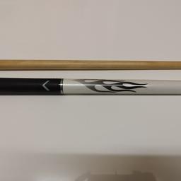 Collapsar R Series 2 piece Pool Cue, This is a Used cue  but well looked after and in good condition, bought last year.over £130 when new,please check the net for more info.
Tip: 11mm Multi-layer
Ferrule: Collapsar SUPER White Ferrule, capped and threaded onto the shaft.
Shaft: Canadian Hard Rock Maple.
Taper: Professional Taper.
Joint:Stainless Steel.
Forearm: Select Hard Maple With White Pearl Paint With Unique Design.
Pin: 5/16 x 14 , Stainless Steel.
Wrap: Collapsar High Quality PU Sport Grip.
ButtPlate: Stainless Steel.
Bumper: Threaded Rubber With Collapsar Logo.
Weight: 19.54oz
Length: 58 inch
can send more pics if needed.