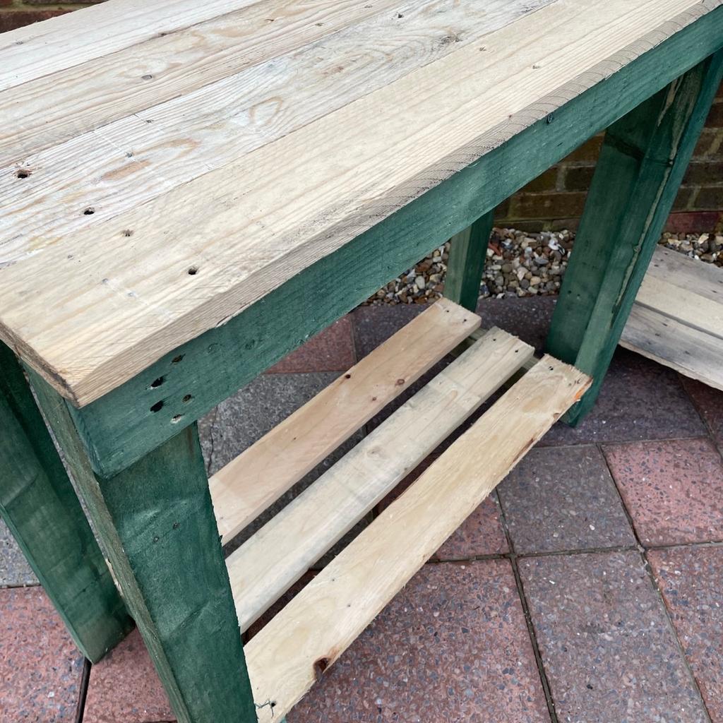 Sturdy Rustic Work Bench Greenhouse Potting Table Benches

Not the normal cheap flimsy type but built to last!!

Ideal for a number of uses

Made from 100% recycled sturdy wood

Treated for indoor or outdoor use

Will fit in an average sized hatchback!

 ** Please see photos for dimensions

 ** £30 ** Each!

Possible local delivery available at extra cost

 Collection from LU79PU