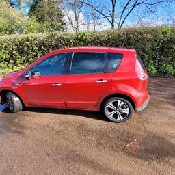 Lovely Red Renault Scenic Bose Edition with 2 Keys, Sat Nav navigation, Bluetooth Connection for calls, part leather interior, part history available, Bose Sound system, MOT due 03/03/2025, viewing and test driving welcome, serious offers only, £2,200.00