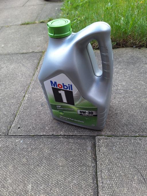 Vehicles Greater Manchester Salford - Photos for Mobil 1 Oil