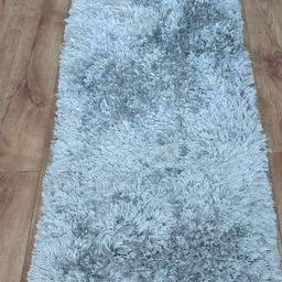 Next Silver Grey Luxury Rug.
Length 9ft 10 Width 2ft 2.
Never been used. Purchased while decorating had ordered wrong size ....too late to return