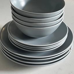 Plates and bowls set.
4 each
One plate has a small crack but overall in very good condition.
Collection only in Soho London.