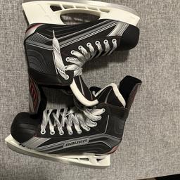 Bauer Eishockey Schuhe nie getragen
Grösse 45.5