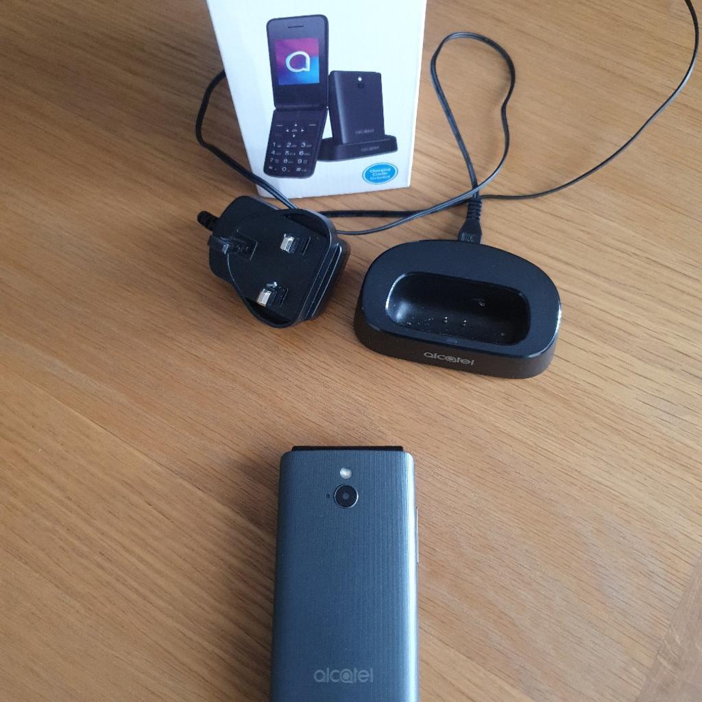 Alcatel 3082 Flip Phone
Has £8.67 credit still to use!
Ideal for older person needing very easy to use larger press buttons.
Pay as you go, no contract.
Dark Grey colour.
Only used twice, still like new.
Collection Only.