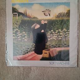 Vinyl excellent condition on harvest label. Cover has little bit of wear on outer seam. But nothing major.