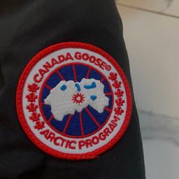 CANADA GOOSE Wyndham parka
small and medium available
come with original packaging and receipts✅
in perfect condition
open to reasonable offers