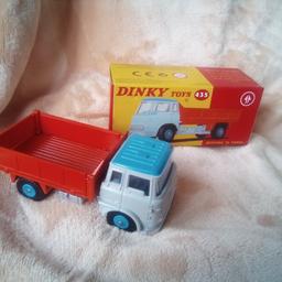 dinky truck No 435. new in box.