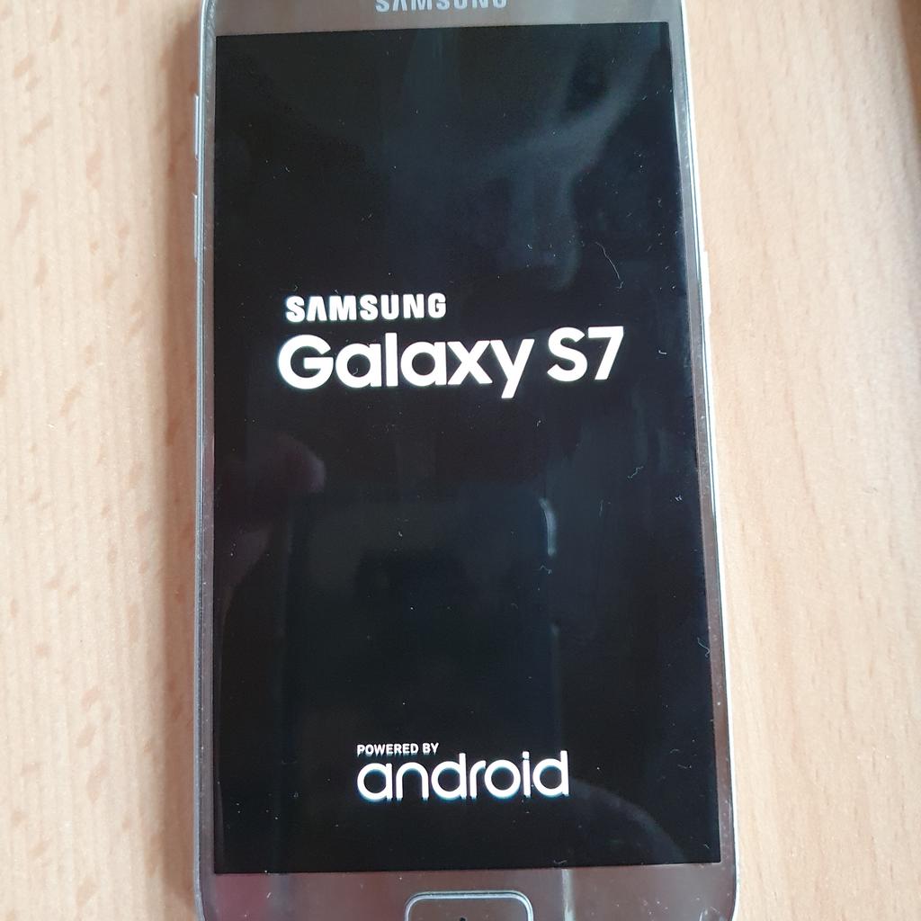 Verkaufe gebrauchtes Samsung Galaxy S7.
4 GB RAM, 32 GB interner Speicher, mit SD-Karte erweiterbar um weitere 64 GB, Android 8.0.0.
Enthaltendes Zubehör: Schutzhülle, Schutz-Etui + Ladestation für kontaktloses Laden (geht aber sehr langsam!)

Auf Wunsch und gegen Aufpreis kann ich noch folgendes beilegen:
- SD-Karte 32 GB für 10,-
- USB-Kabel + Netzteil (nicht original) für 10,-