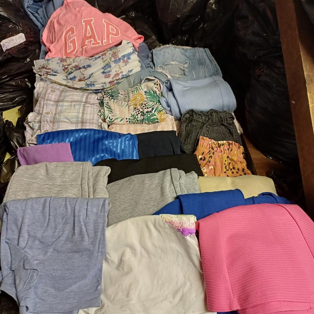 Lovely girls bundle of clothes, includes 2 coats and 2 jackets. In great condition.