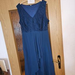 Retoure A Ware 
Blaues Kleid in M und L verfügbar