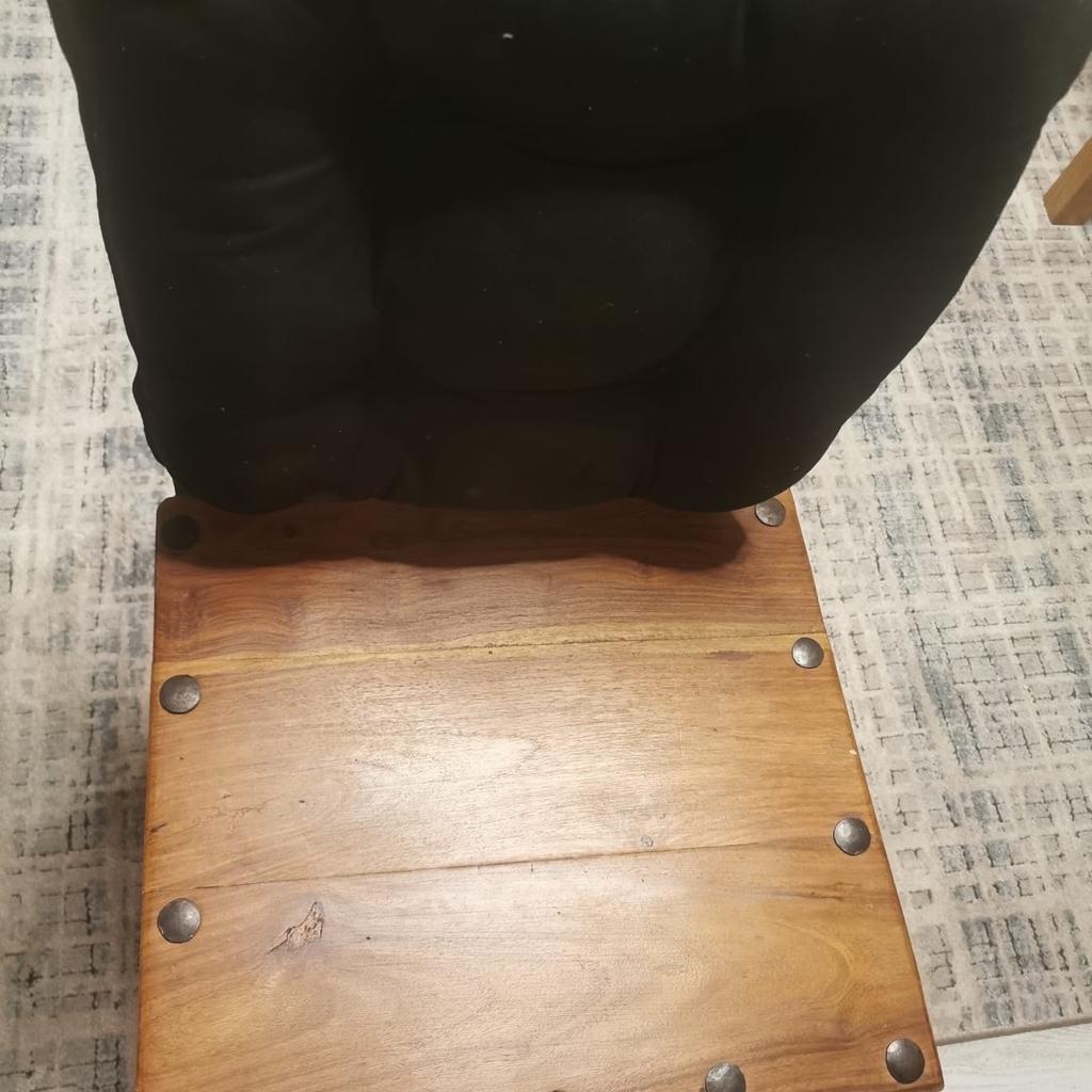 6 chair dining Tables ,use But very good condition