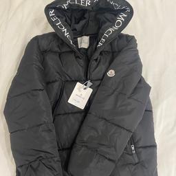 Brand new moncler coat
XXL but fits like a large or Xl
Brand new with tags attached
Just £50
1:1