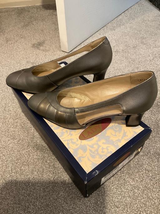 Buy & Sell Central London Barnes Cray - Dartford - Photos for Ladies heeled shoes size 5E / 38