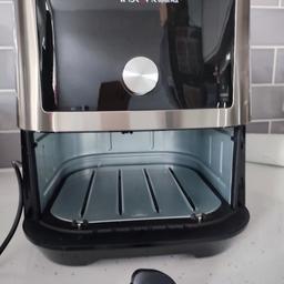 Instant Vortex Plus 6 air fryer for spares or repairs. Missing basket. £30 Collection only.
.