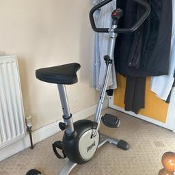 Lonsdale cycling bike.
Purchased years ago- is taking up space.
Bike meter does not work but I’m guessing can be amended.
Other then that bike is in good condition.
Open to offers- need gone.