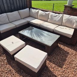 Yakoe Rattan garden furniture, great condition. 2.80m x 2.20m