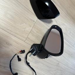 Black Wing Mirror - brought for Audi A3 Saloon but should fit other Audi models too.

No longer needed but cannot return as it was a special order. Still in original shipping box only opened for photos.

Delivery can be arranged if needed.