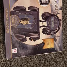 HOGWARTS LEGACY Gaming Locker,
Official Hogwarts Legacy product
Designed and engineered by Numskull Designs
Design featuring a Graphorn from the game
Holds up to 10 PS4/5 or Xbox games and movies
Hang up to 4 controllers
Securely holds headphones on the top
Bottom draw for cables, remotes and other equipment.

Brand new..
£15!!!
no offers