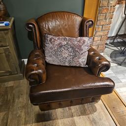

x2 chesterfield chairs very good condition and very comfortable.

pet free home no rips or tears .buyer to collect from walsall.open to sensible offers