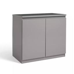 Habitat Jenson 2 Door Sideboard - Grey

🔶 New/other. Flat packed in the box🔶 

Made from particleboard and foil with a gloss finish.
Size H 75.5, W 79.8, D45cm.
2 doors.
1 adjustable shelf.
Weight 32kg

🔶Check our other furniture🔶