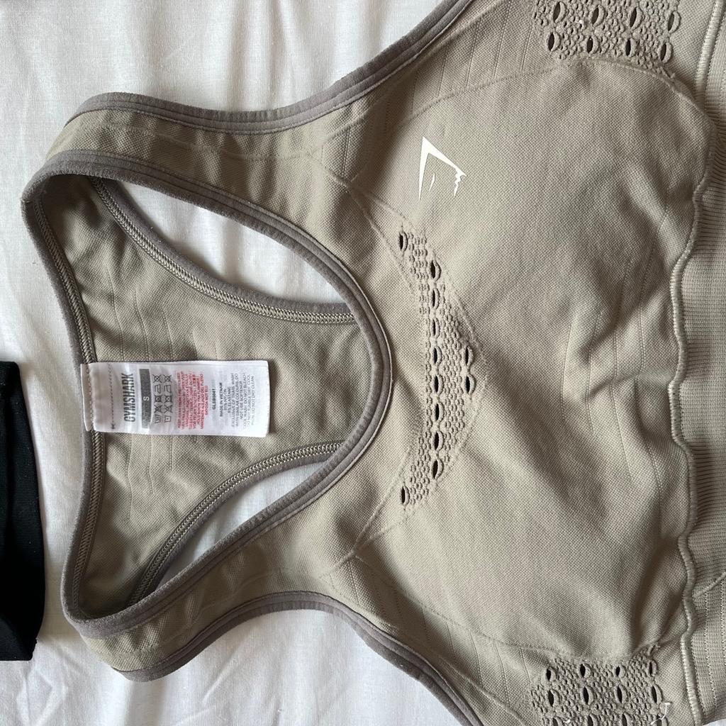 Used but good condition and lots of life left in it
- Nike Dri-fit capri running leggings, black, size S. The most frequently used of all, some bobbing. Back pocket is a life saver
- decathlon purple capri leggings. Label cut out but also S/M
- Gymshark grey sports bra, S, perfect condition. Has padding you can leave in or take out
- Adidas sports bra, XS, built in padding, barely used, straps were a bit long for my liking
- Decathlon Kalenji light pink sports bra, supposedly M, I feel like it’s closer to S. No padding, perfect condition

Pick up: Waterloo area