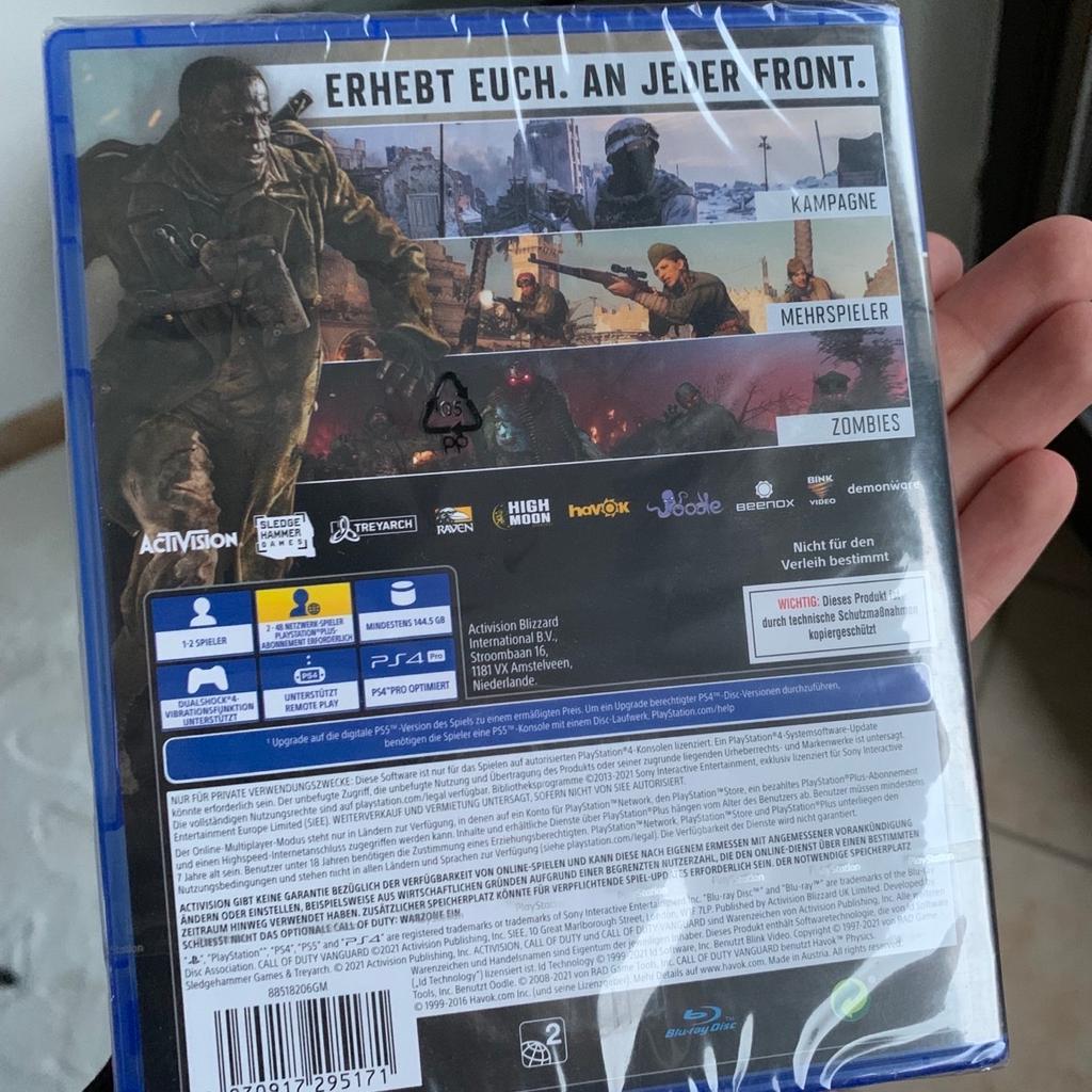 PS4 Slim
Sehr guter Zustand

2x PS4 Controller
(1x schwarz (benutzt) + 1x weiß (fast wie neu))

Mit Ladestation für 2x Controller
(1x Akkukabel mit dabei)

- HDMI Kabel
- USB Kabel für Controller
- Netzkabel für Konsole

5x PS4 Spiele

- GTA 5 (ohne Verpackung, nur CD)
- Call of Duty Black Ops Cold War
- Call of Duty Vanguard (noch eingeschweißt)
- The Evil Within
- The Evil Within 2 (noch eingeschweißt)

50€ Call of Duty Vanguard (ungeöffnet und noch eingeschweißt)
30€ Call of Duty Cold War
20€ GTA 5
35€ Controller weiß wie neu
20€ Controller schwarz benutzt
15€ PS4 Controller Ladestation weiß (für 2x Controller)
30€ The Evil Within 1 & 2 Collection
(Teil 2 ungeöffnet und noch eingeschweißt)
150€ PS4 Slim Konsole (mit Netzkabel, HDMI Kabel, Ladekabel für Controller)

350€ VB Gesamt

Wenn alles auf einmal abgenommen wird mit Rabatt

Einzelkauf auf Anfrage (gerne schreiben)
