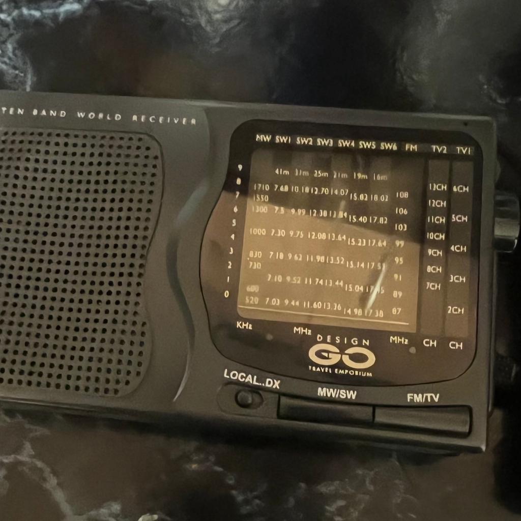 Hi welcome all to this great rare Vintage Design Go Ten Band World Portable Radio Receiver in perfect condition comes with a pocket cover thanks