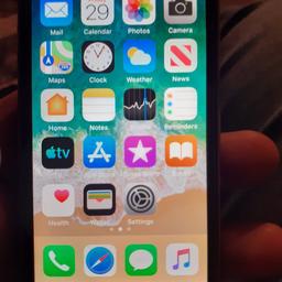 hi I am selling my iPhone 5s space gray unlocked 🔓 on all network finger sprint works bean factory reset software bean updated will come gelcase and usn