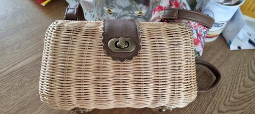 Buy & Sell West Midlands Birmingham - Photos for Straw handbag