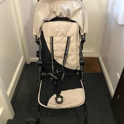 Silver Cross Pop Stroller 
In great condition, spare stroller with minimal use. 
Suitable from birth to 25kg. 
Smoke free home. 
Delivery will be based on location.