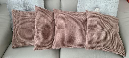 Buy & Sell South East London Croydon - Photos for 4 Scatter Cushions