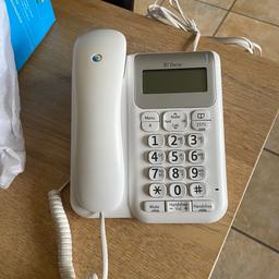 BT Decor 2200 corded landline house phone. Hands free speaker. Caller display - see who is calling. Saves 50 contacts. Hearing aid compatible. 5hrs talk time. Requires 4 AA batteries. Hardly used.