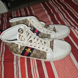 really gucci shoes mens 

open to offers