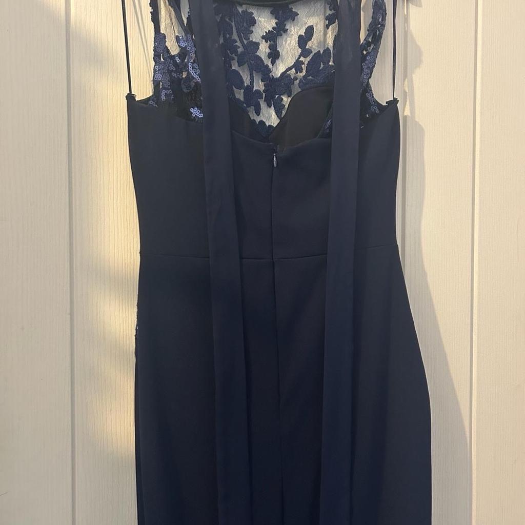 Lipsy London prom dress, size 12. Navy blue.
Only been worn once for a few hours.
Immaculate condition