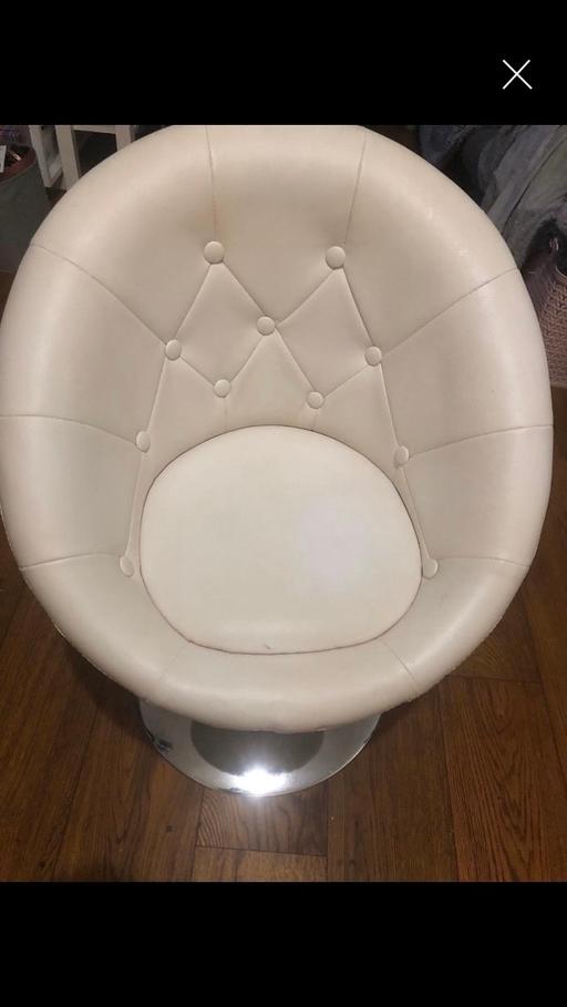 Buy & Sell South West London South Kensington - South West London - Photos for Cream colour leather chair