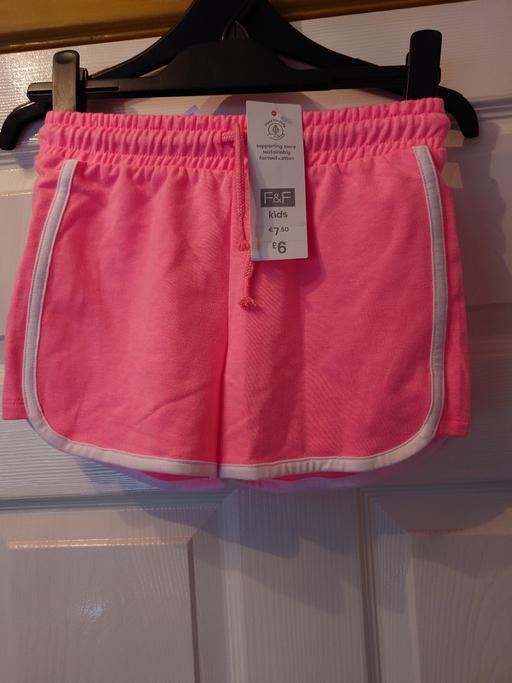 Buy & Sell Leicestershire Charnwood - Photos for Girls pink shorts size 8-9 years