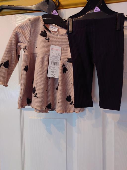 Buy & Sell Leicestershire Charnwood - Photos for Baby girls 2 piece dress set size 3-6 months