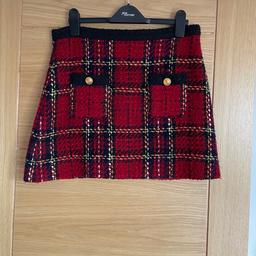 Zara Red Boucle Skirt
Size Medium
Good condition