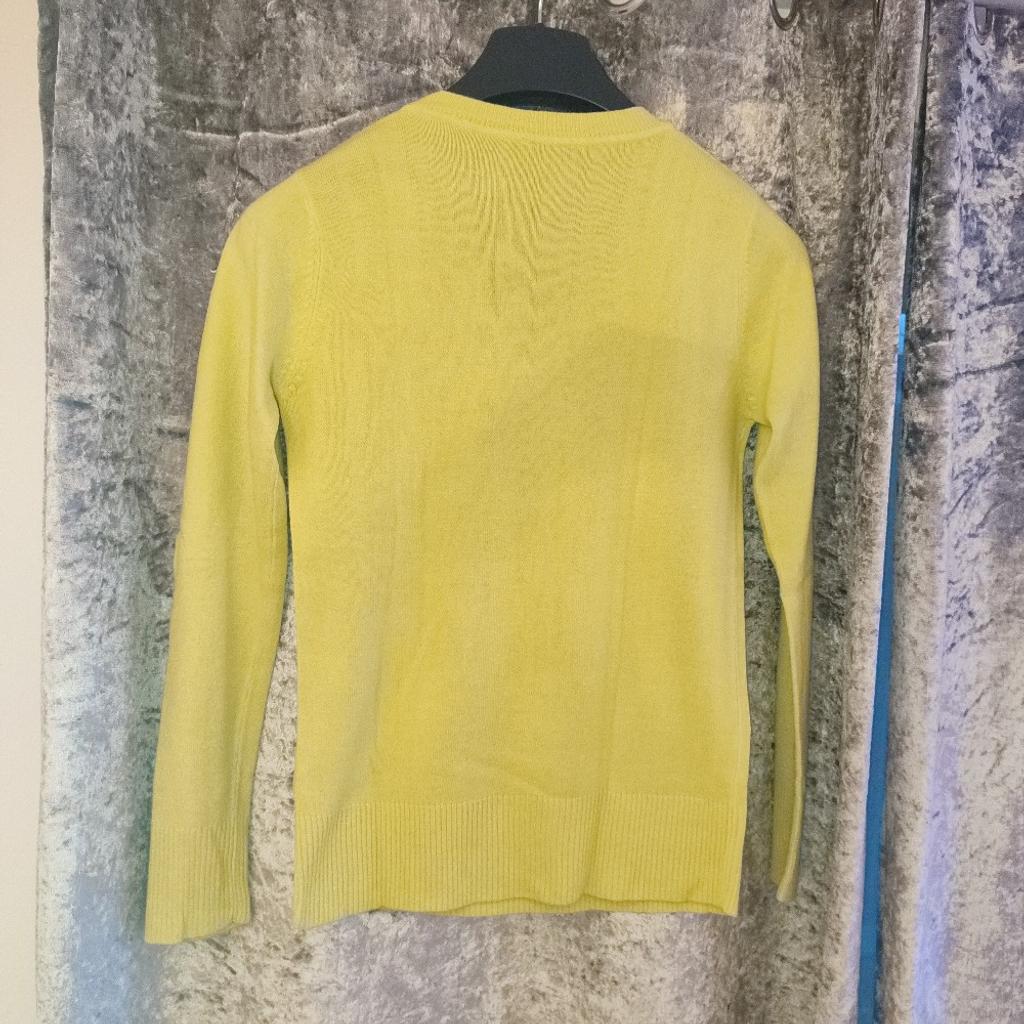 Atmosphere Green V-Neck Aclyric Sweater Jumper size 12. Collection only from TA1