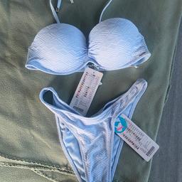 Süßer neuer Bikini mit Etikett schönes Baby blau passt Gr S BH mit Bügel gr 75B