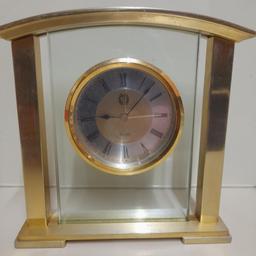 Quartz Mantle Clock
with alarm ⏰️
Approx 18cm H
Metal & Glass construction: Gives illusion of clock being suspended within the frame
Tested & in Full Working Order

*Postage possible at buyer's expense with payment by PayPal please so buyer protection will apply