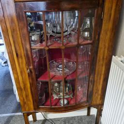 Beautiful cabinet ..velvet shelfs and key ...contents not included