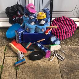 SET OF TRAVELING BOOTS PONY 1 TAIL PROTECTOR 2 SETS OF WRAPS. 8 BRUSHES 3 COMBS 1 TAPE 1 LONG LEAD. 1 SCOOP 1 SADDLE BAG 1 CROP 2 BUCKET FEED COVERS 2 SMALL FEED BUCKETS. 2 LARGE FEED BUCKETS 1 HEAD COLLAR AND LEAD ROPE. 2  NUMNAHS   COLLECTION  ONLY