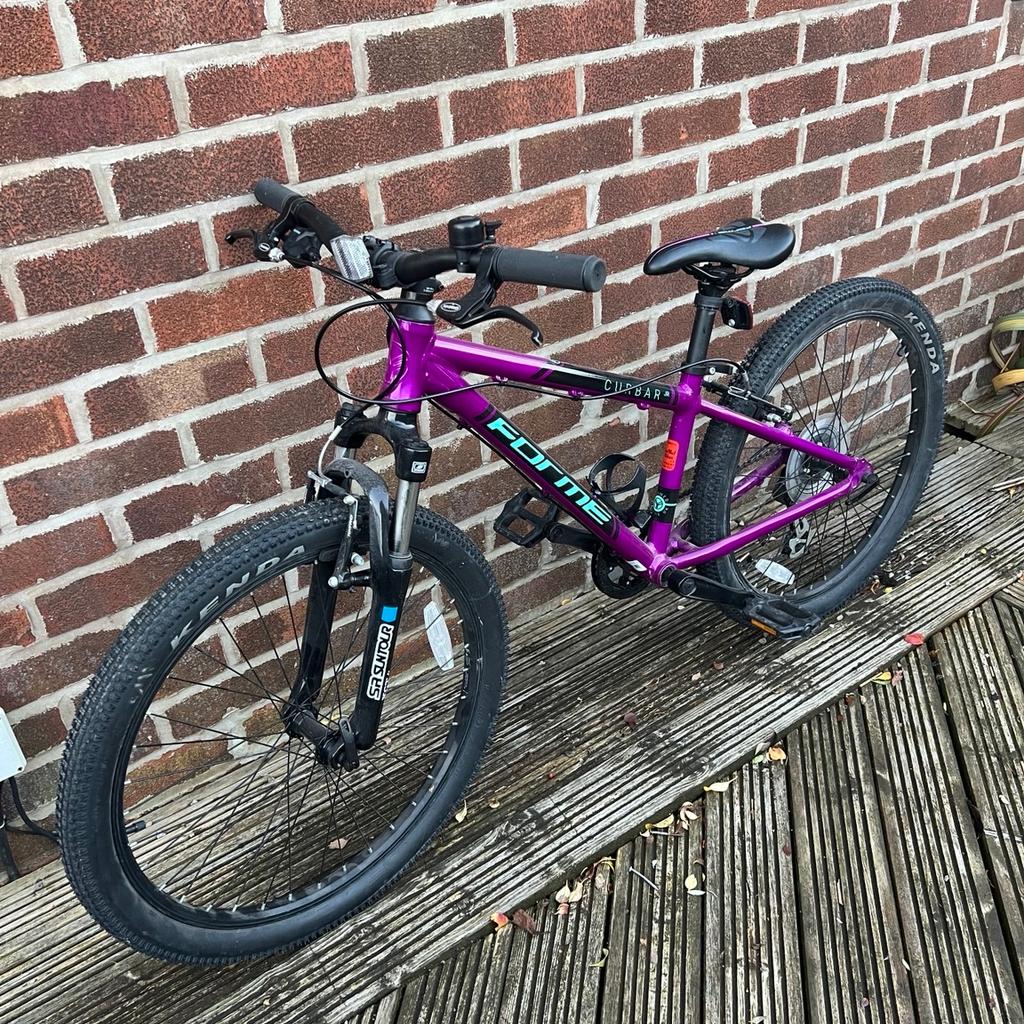 Girls Curbar Junior Mountain bike. Only used a handful of times. Superb condition.
16inch frame, 8 gears