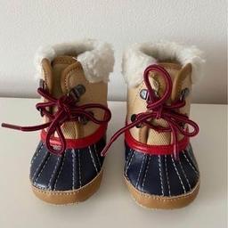 Baby Gap Snow Boots - Size 0-3 Months
Like New - Used only a couple of times