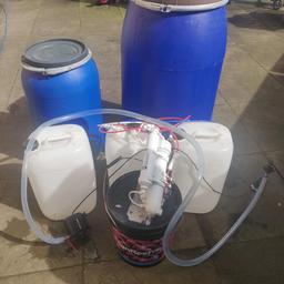 1 x 180 litre food grade water butt
1 x 80 litre food grade water butt
3 x 25 litre water carriers
1 x 35w pump with 3m of hose attached
1 x 4 stage ro unit
over 15kg of reef salt